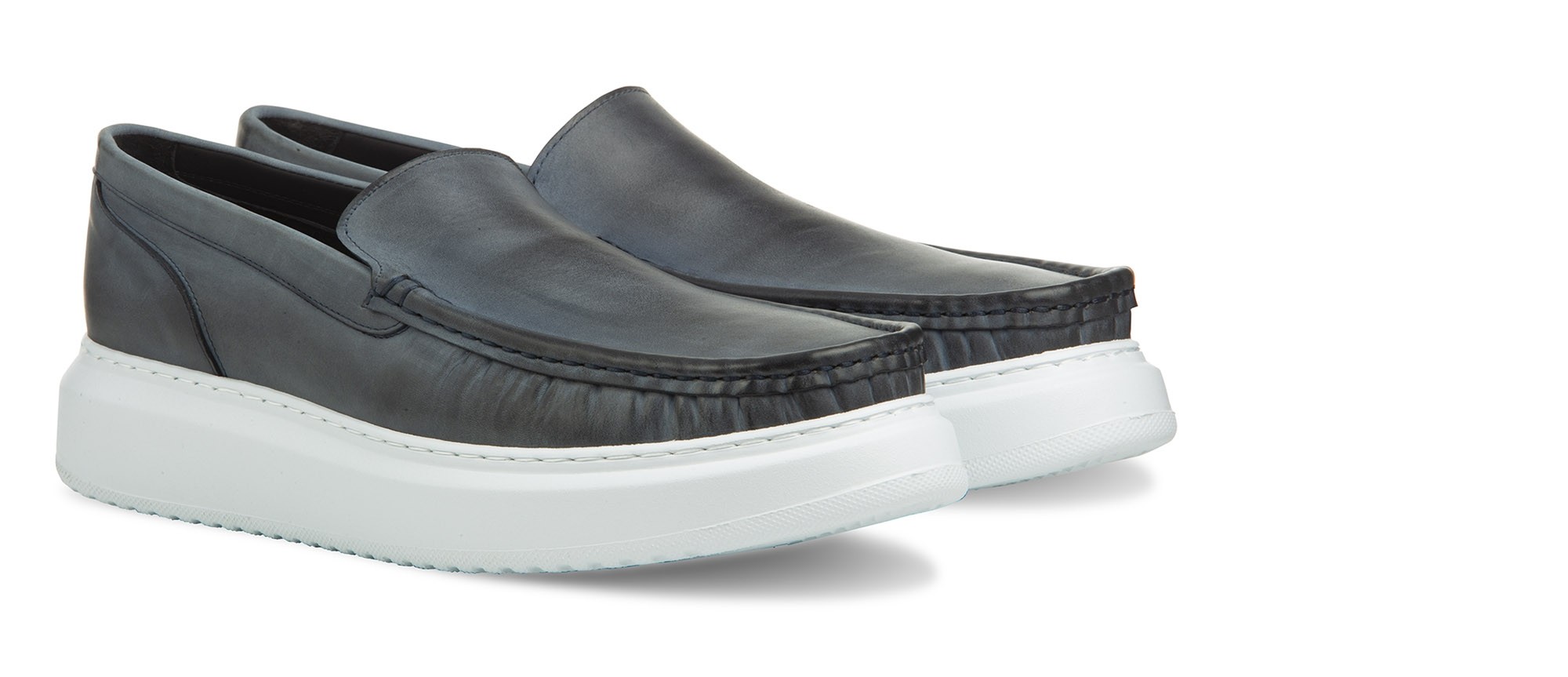 mocassino con rialzo grigio