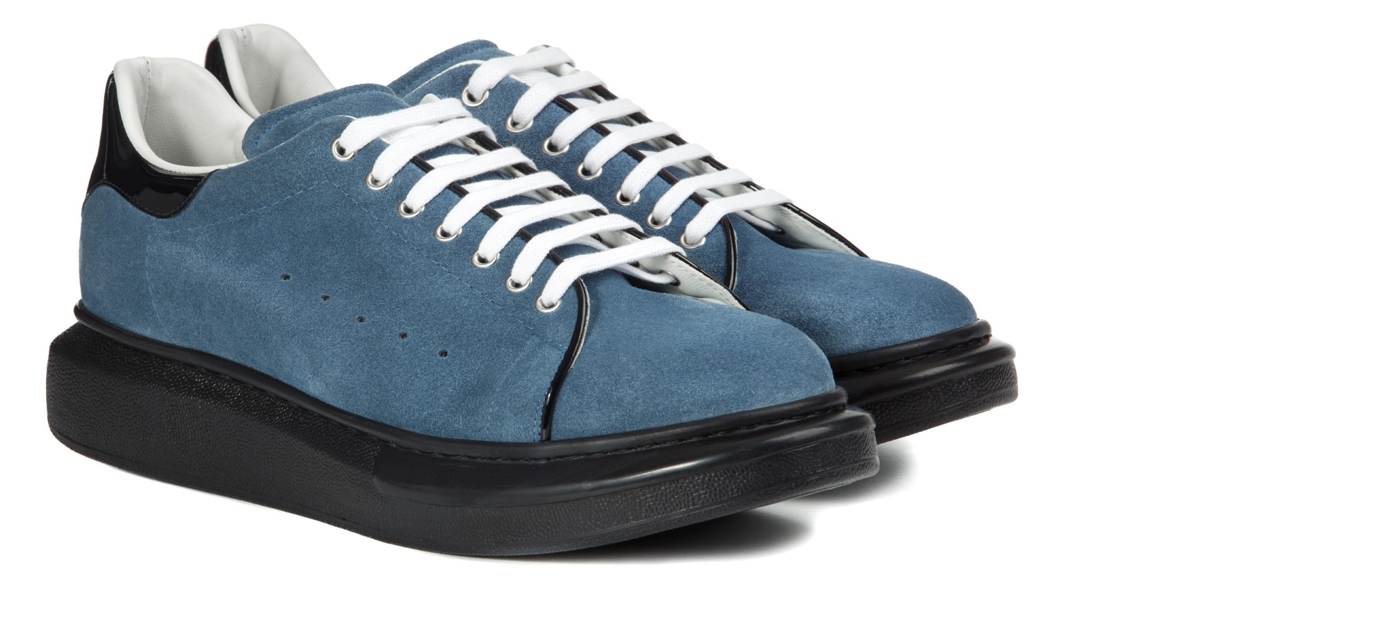 Scarpa con rialzo
