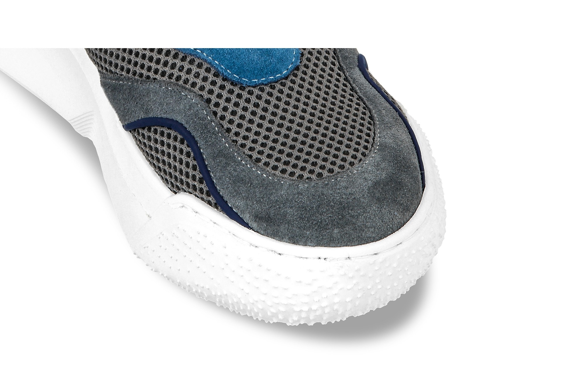 chunky sneakers