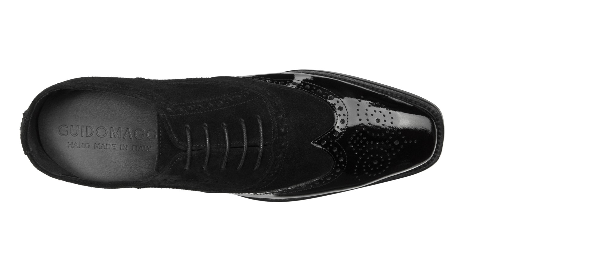 Scarpa classica con rialzo