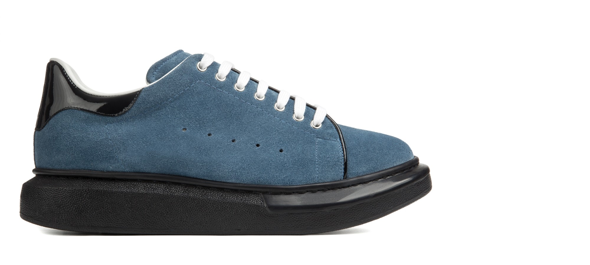 Scarpa con rialzo