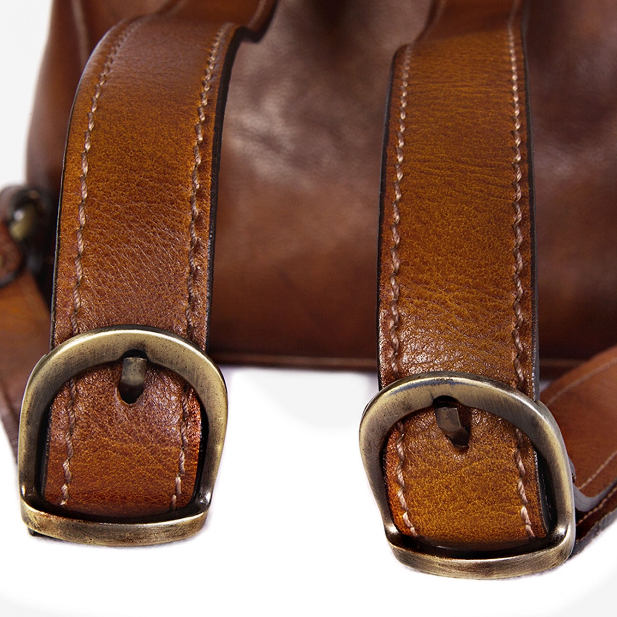 zaino in pelle pratesi
